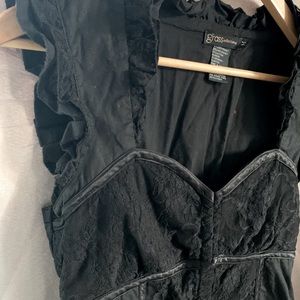 Cap sleeve sweetheart neck corset style top